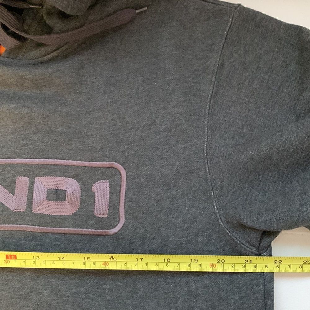 And1 Embroidered Hoodie Sweatshirt Size M - Picture 3 of 10